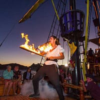 Tour de Puesta de Sol en Barco Pirata