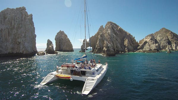 Tour de Puesta de Sol en Catamarán Tour de Puesta de Sol en Catamarán